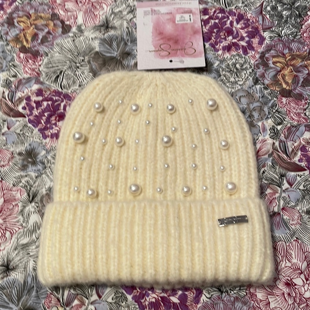 Jessica Simpson Beanie-NWT